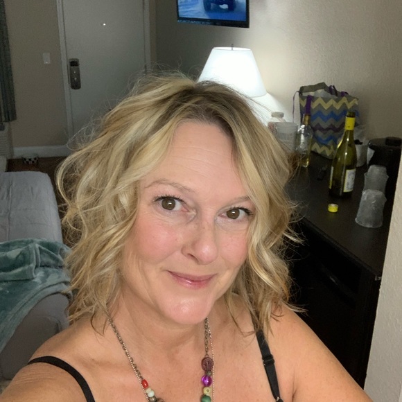 Meet your Posher, Loesha - Picture 8 of 10